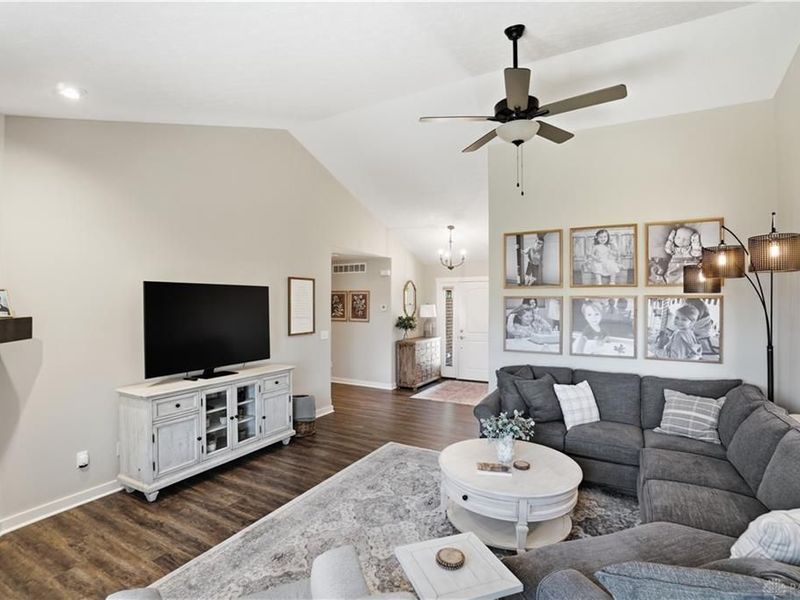 6781 Sun Ridge Way, Waynesville, OH 45068 Photo 9