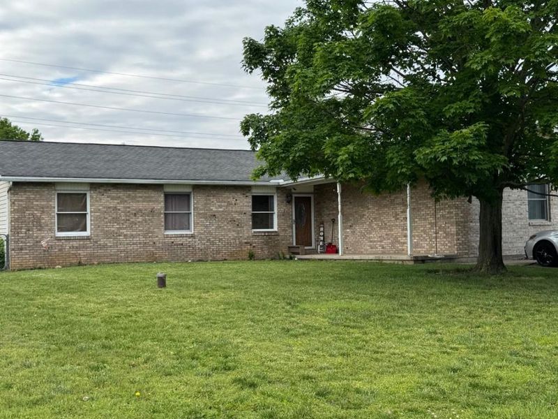 165 Baker Lane, Carlisle, OH 45005 Photo 3