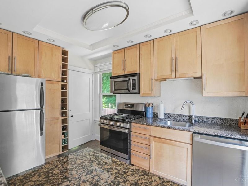 4051 Paxton Avenue, Cincinnati, OH 45209 Photo 16