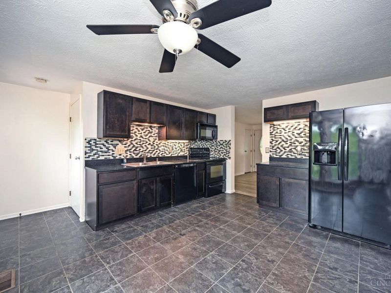2602 Hunt Road, Reading, OH 45236 Photo 10