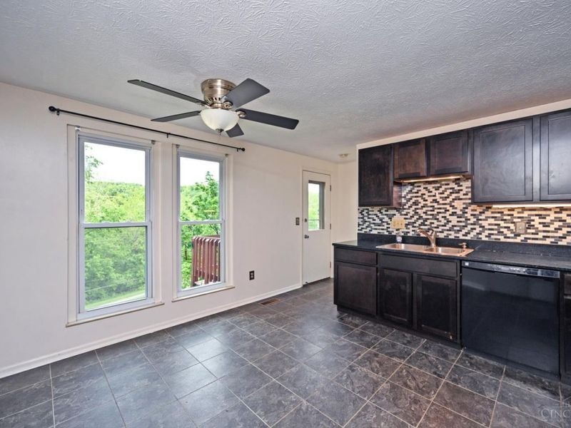 2602 Hunt Road, Reading, OH 45236 Photo 9