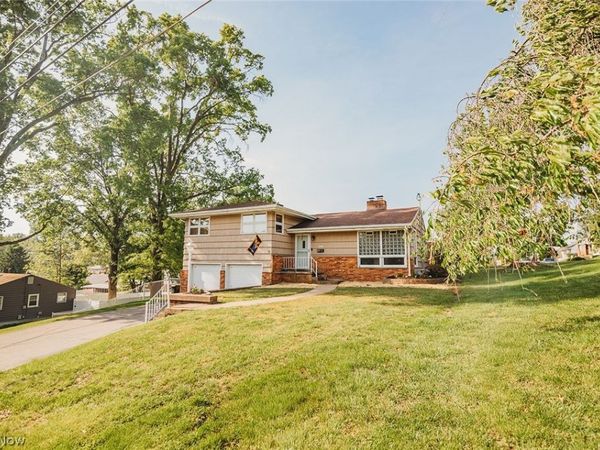 2502 27th Street, Parkersburg, WV 26104