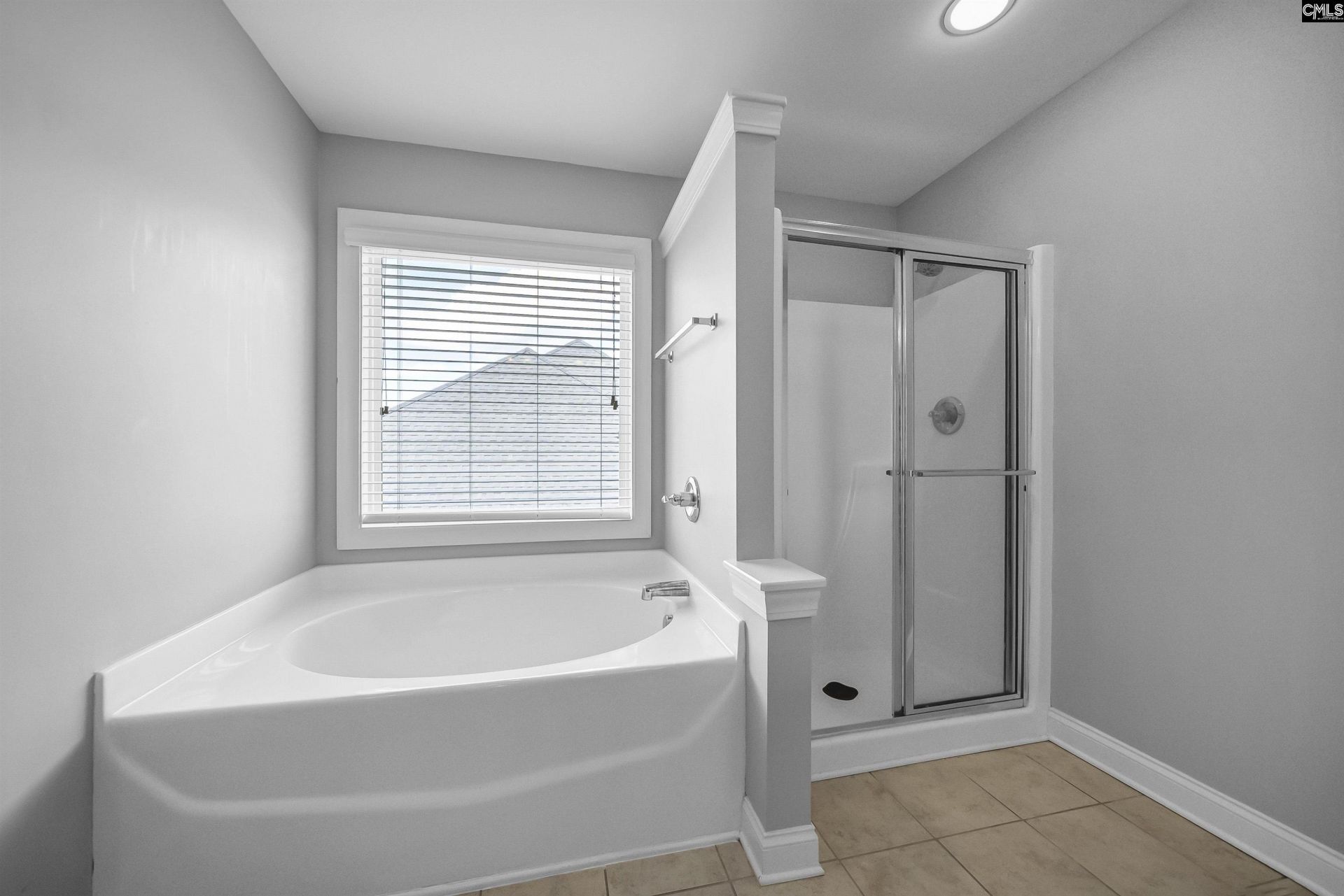 250 Grandflora Lane Photo 13