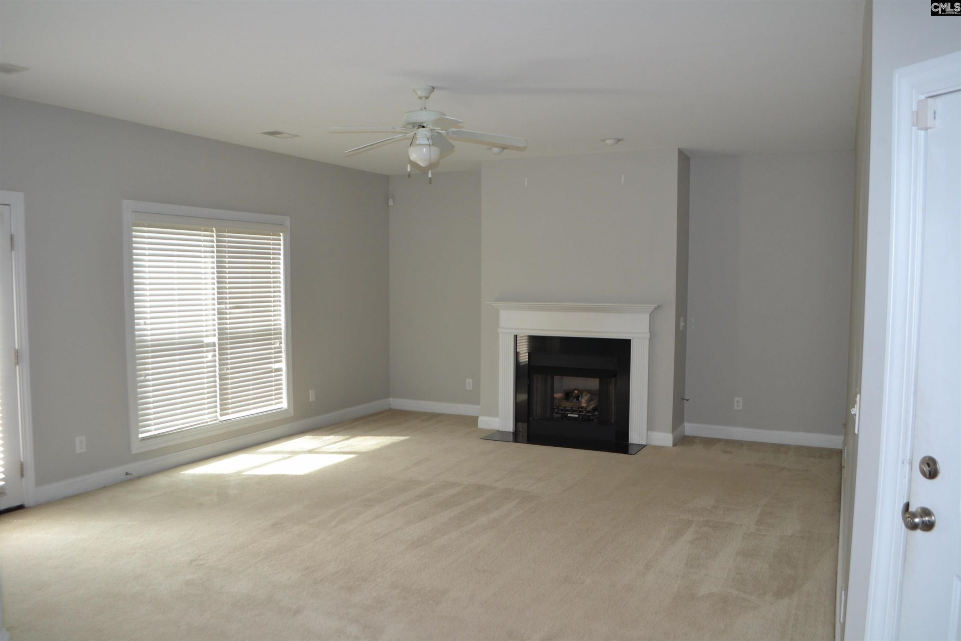 250 Grandflora Lane Photo 13