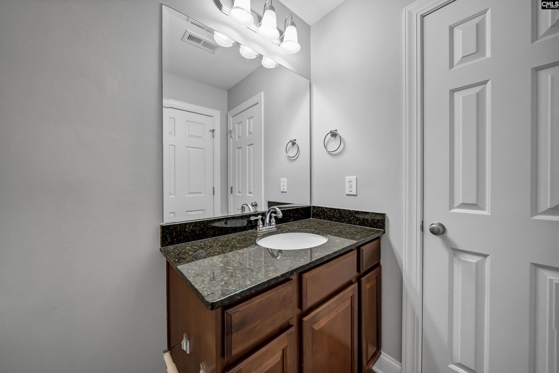 250 Grandflora Lane Photo 19