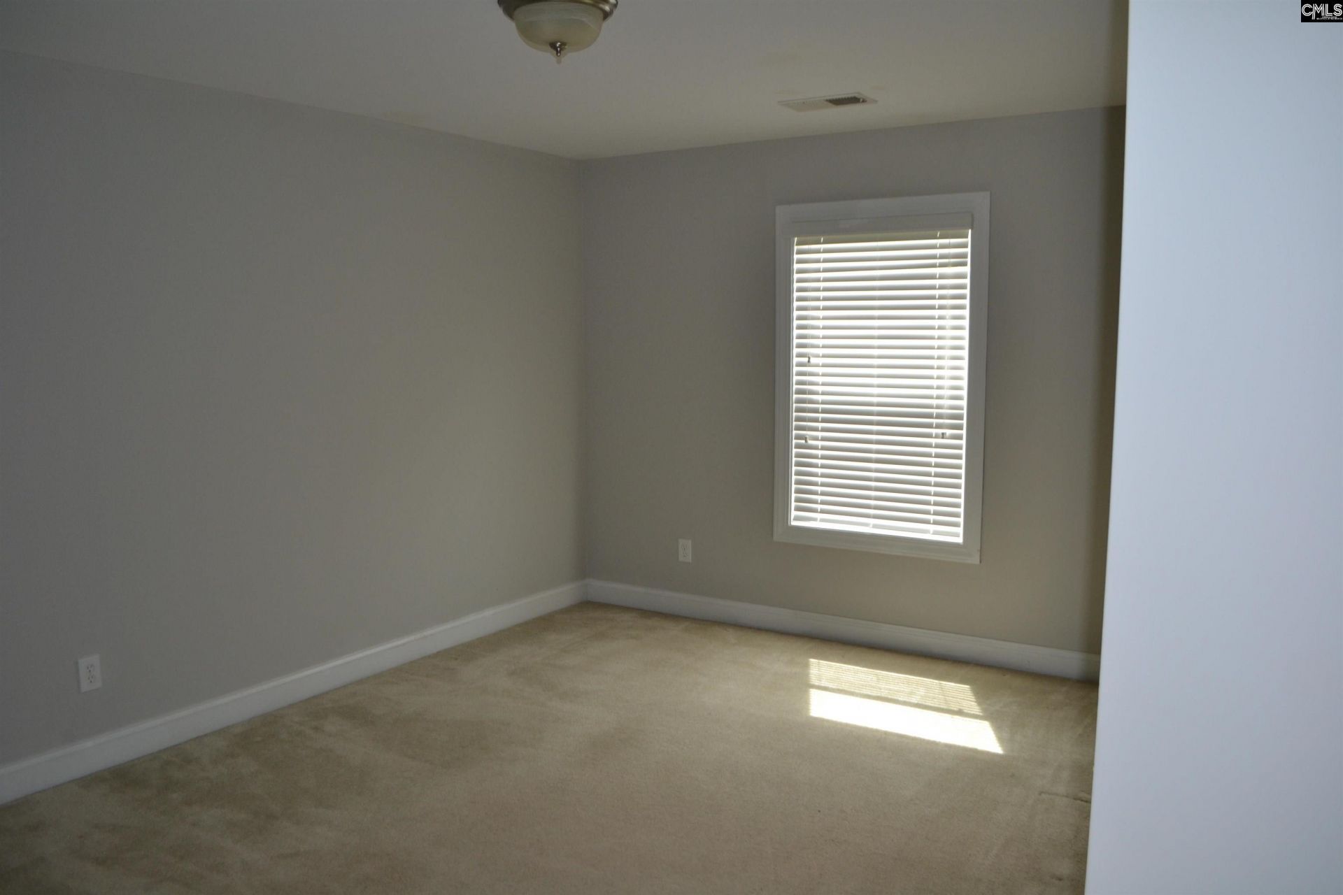 250 Grandflora Lane Photo 23
