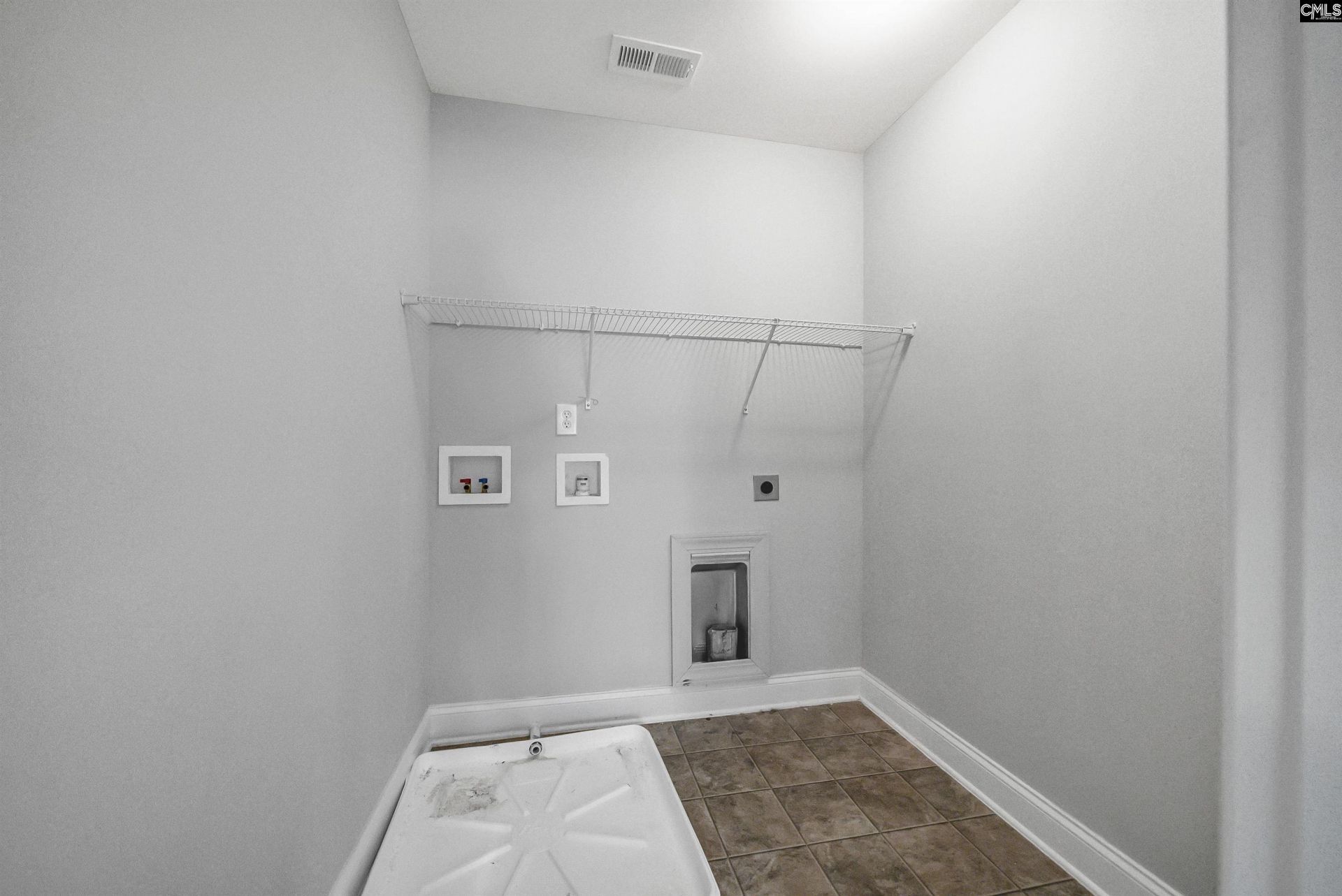 250 Grandflora Lane Photo 25