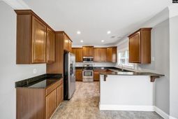 250 Grandflora Lane photo 4