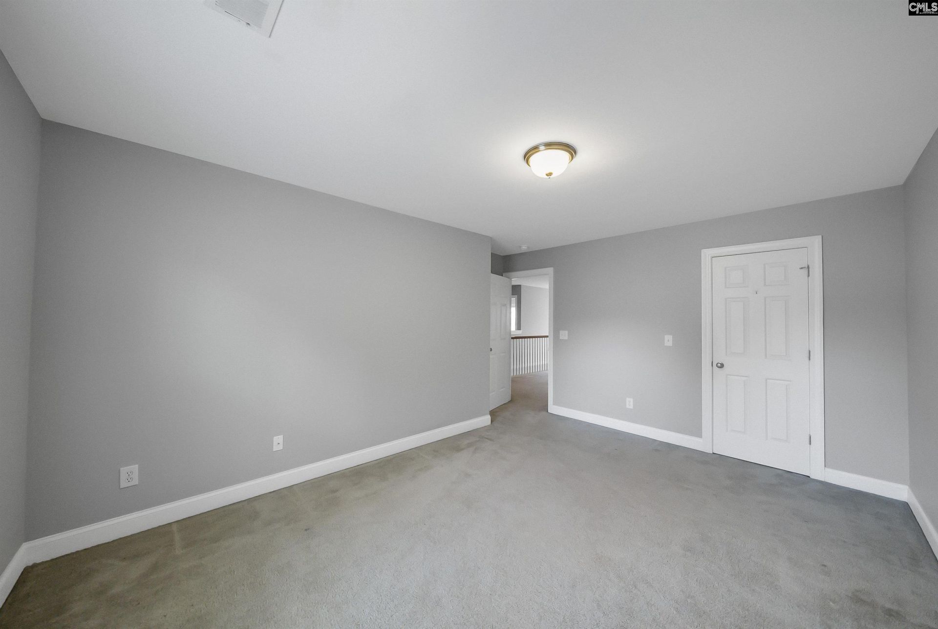 250 Grandflora Lane Photo 30