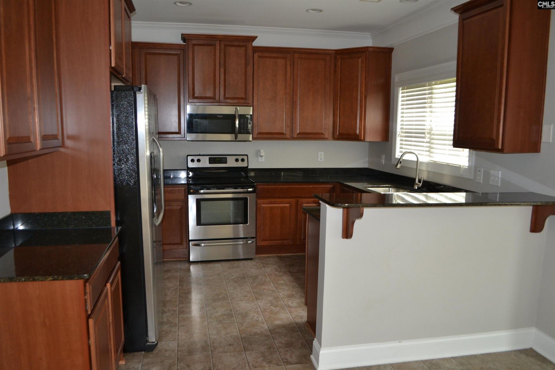 250 Grandflora Lane Photo 6