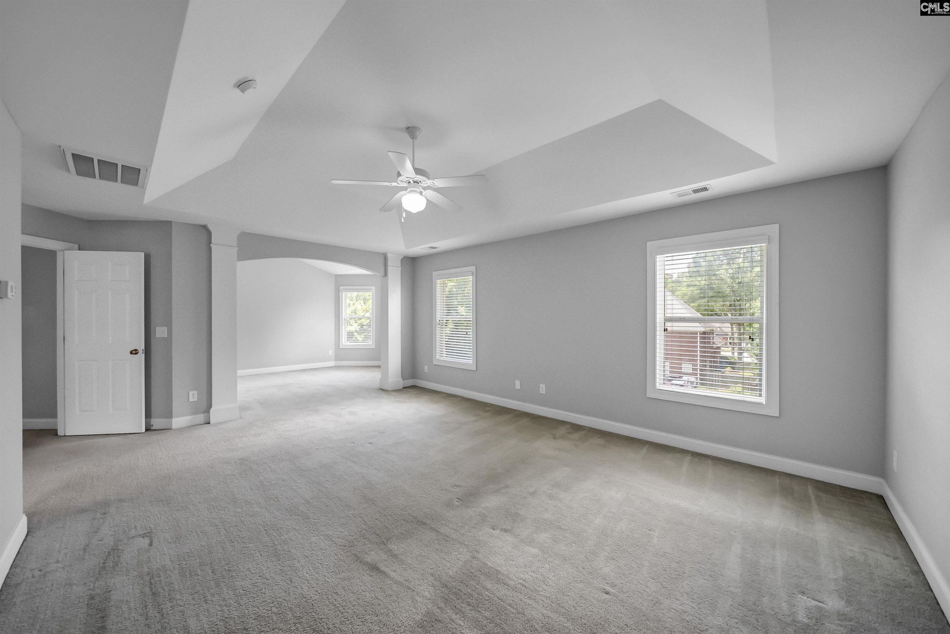 250 Grandflora Lane Photo 7
