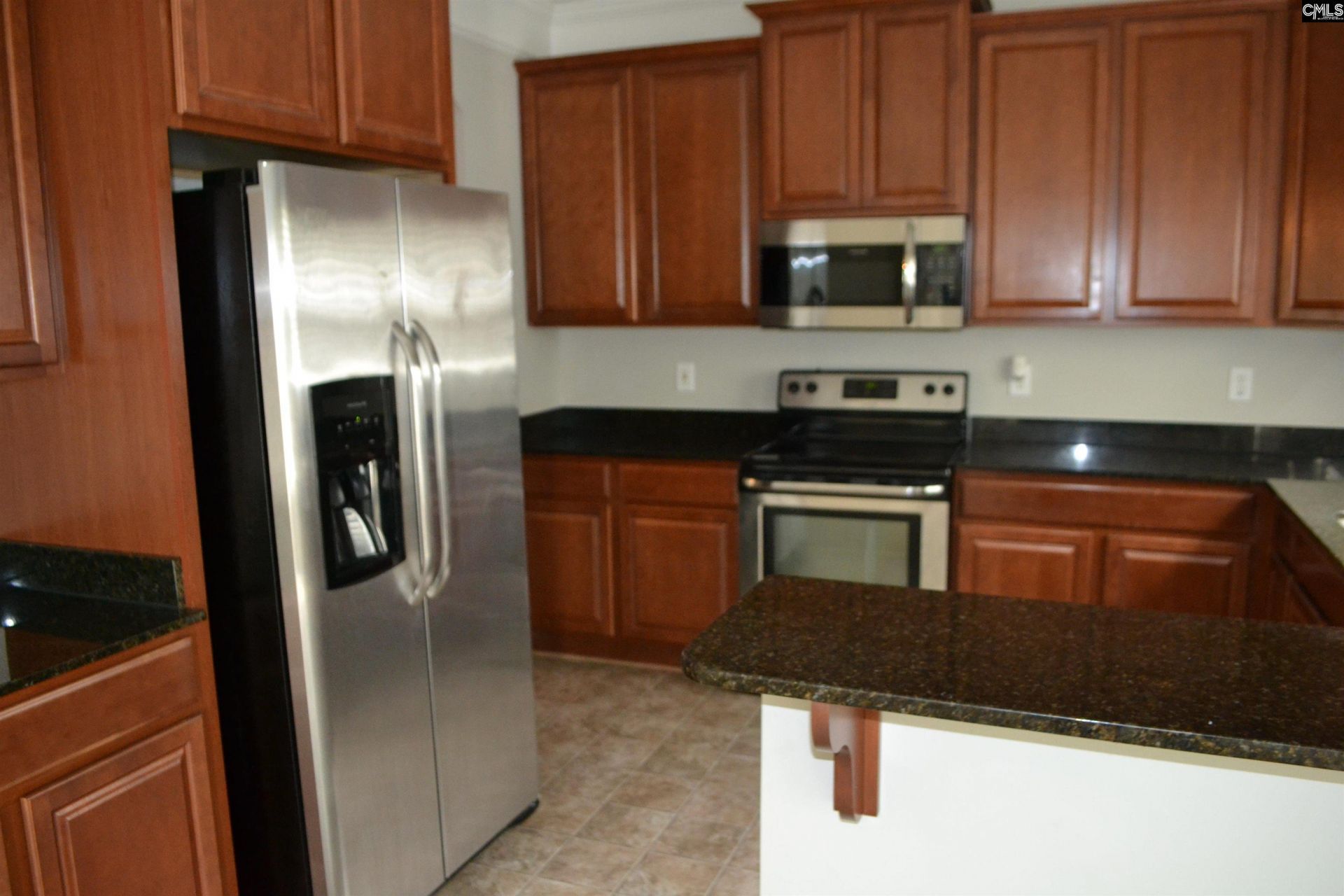 250 Grandflora Lane Photo 7