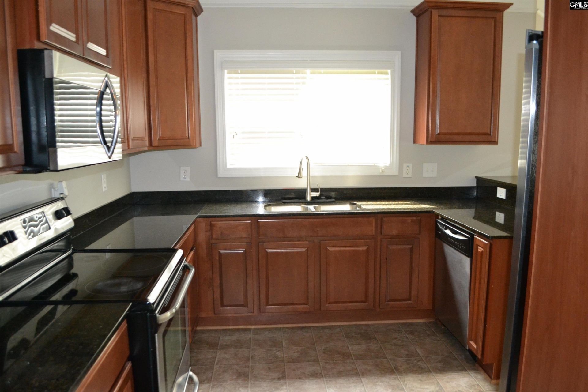 250 Grandflora Lane Photo 8