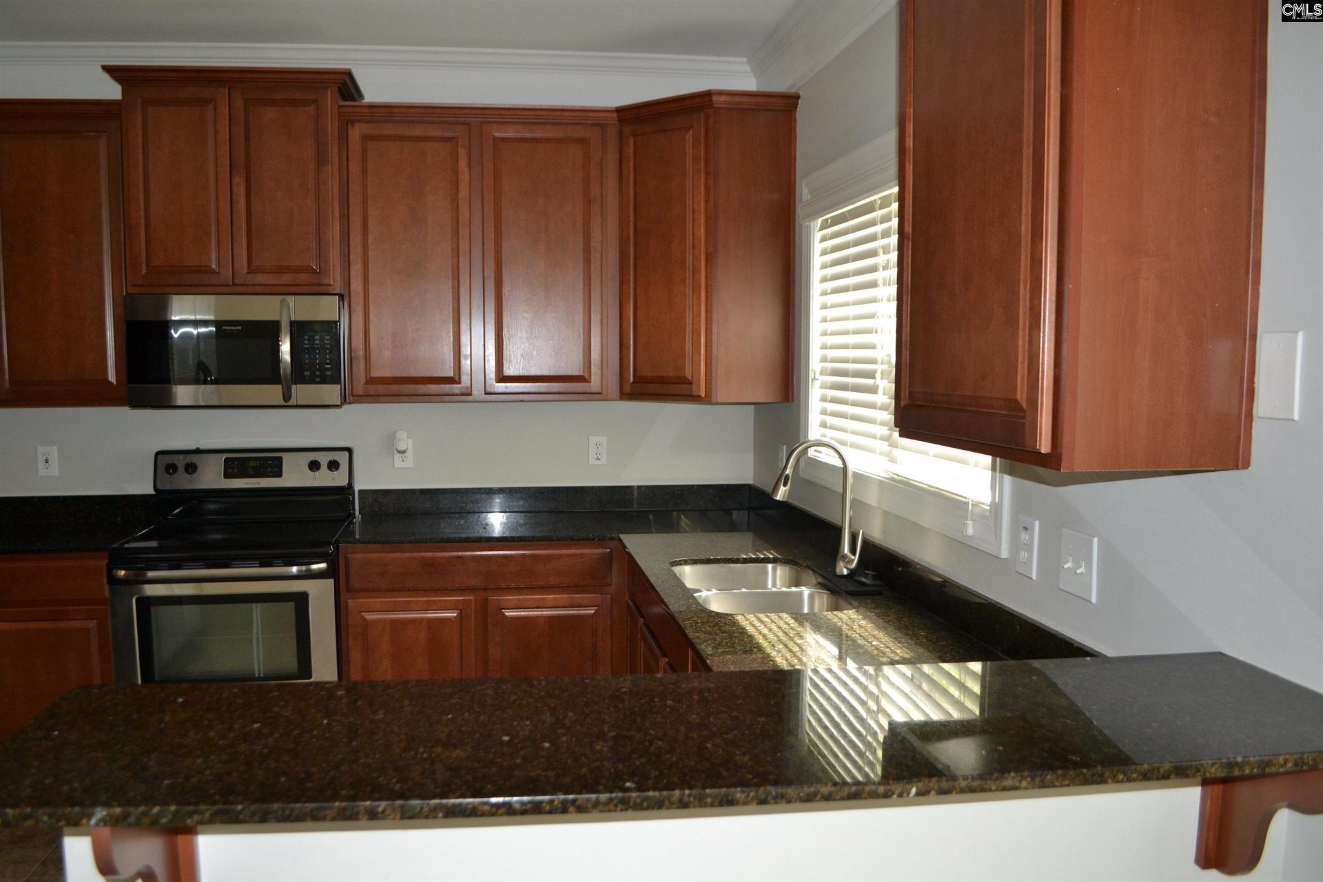 250 Grandflora Lane Photo 9