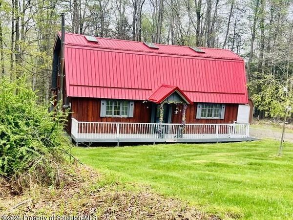 113 Fawnwood Drive, Greentown, PA 18426