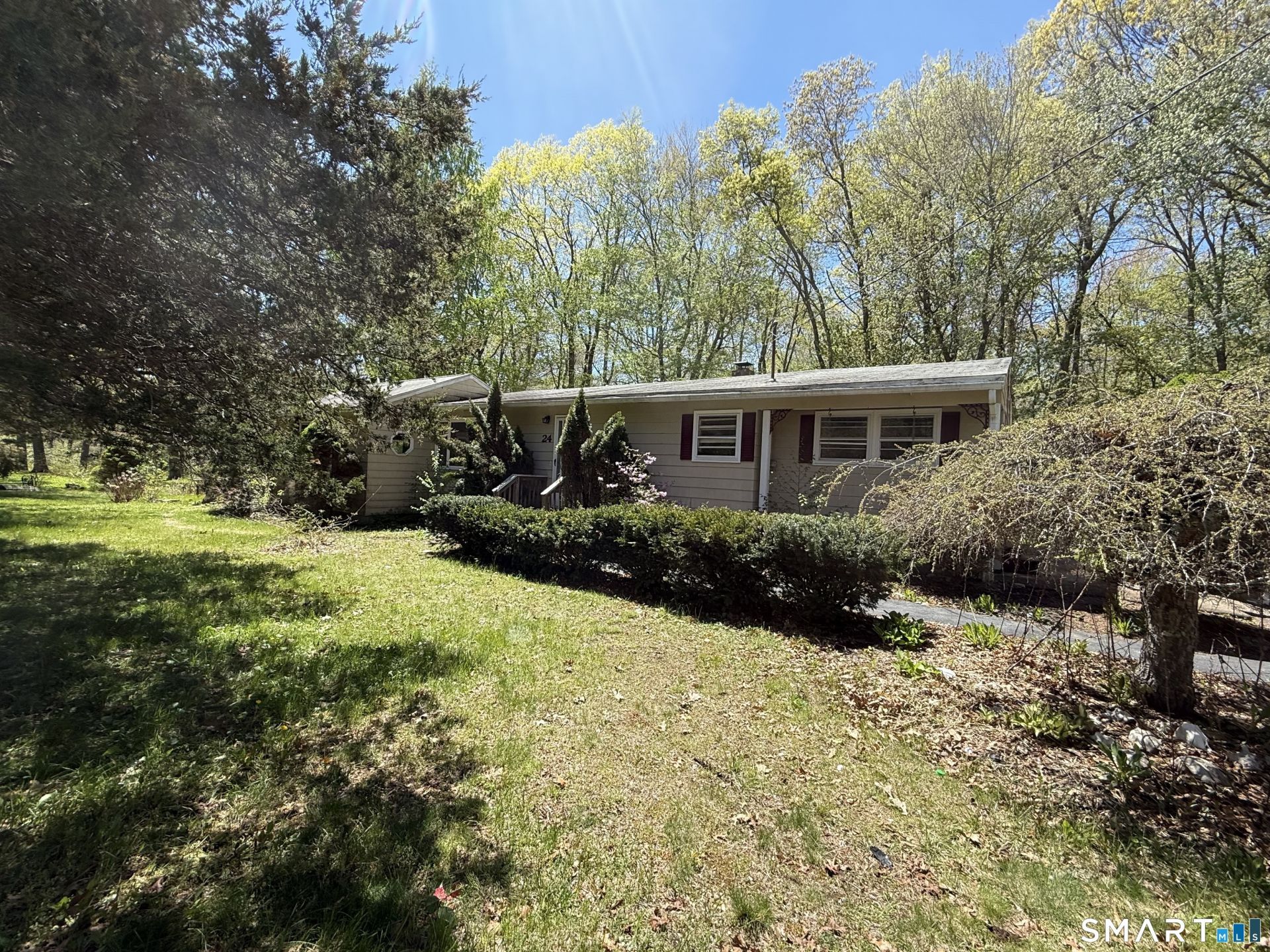 24 Oak, Montville, CT 06370 Main Photo