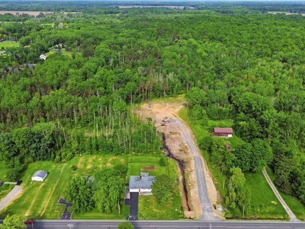 5 Moonshadow Landing, Hamlin, NY 14464