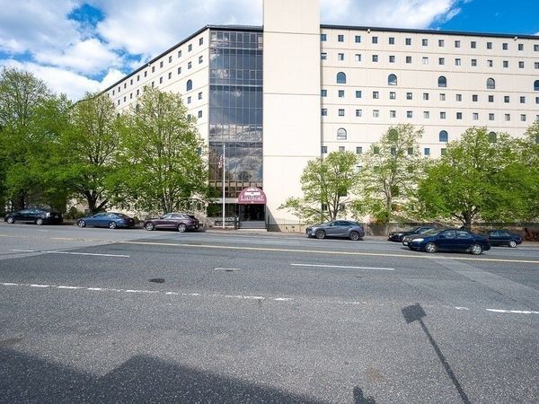65 Lake Avenue, Unit 508, Worcester, MA 01604