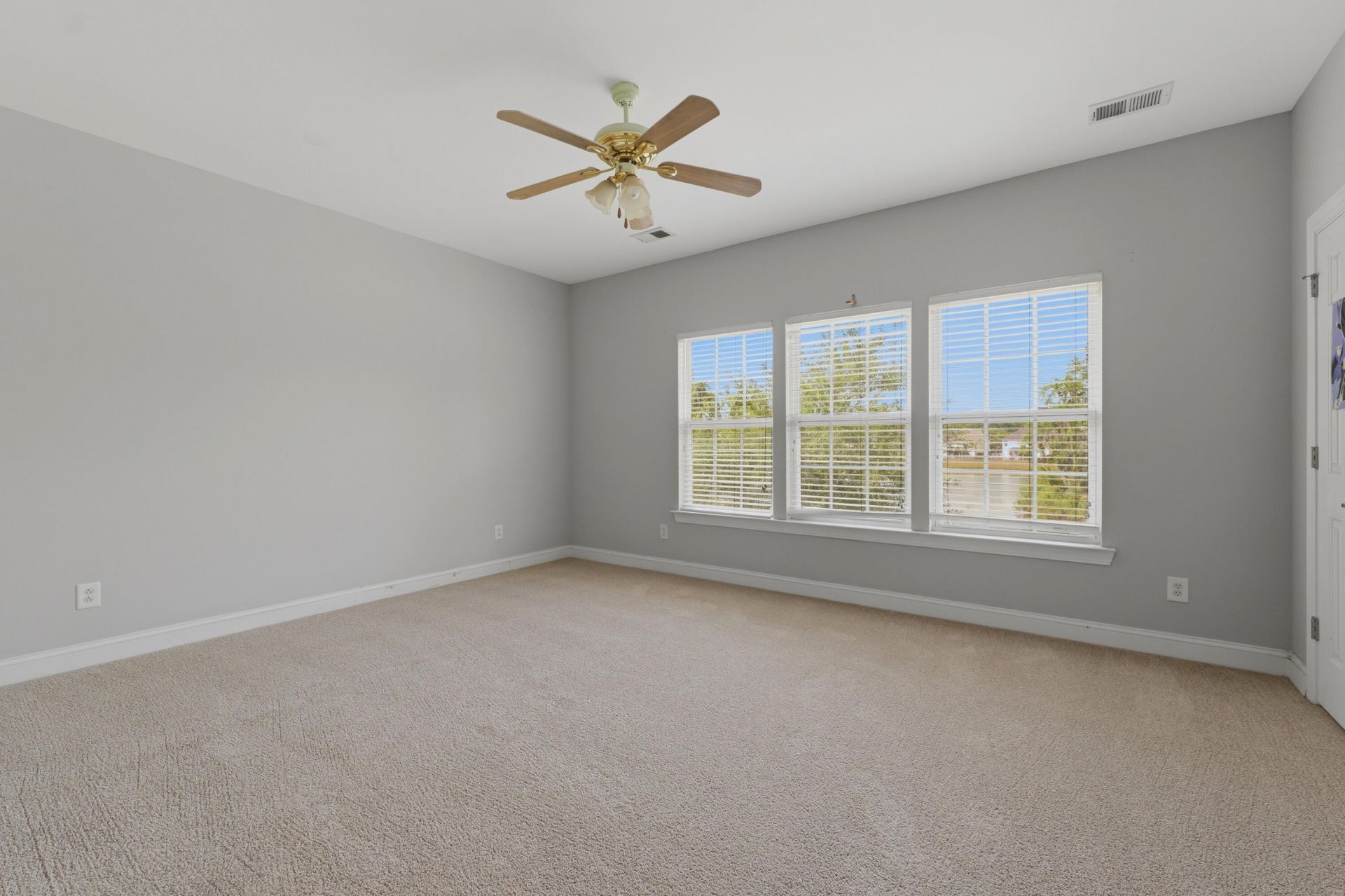 9652 Folklore Drive Photo 26