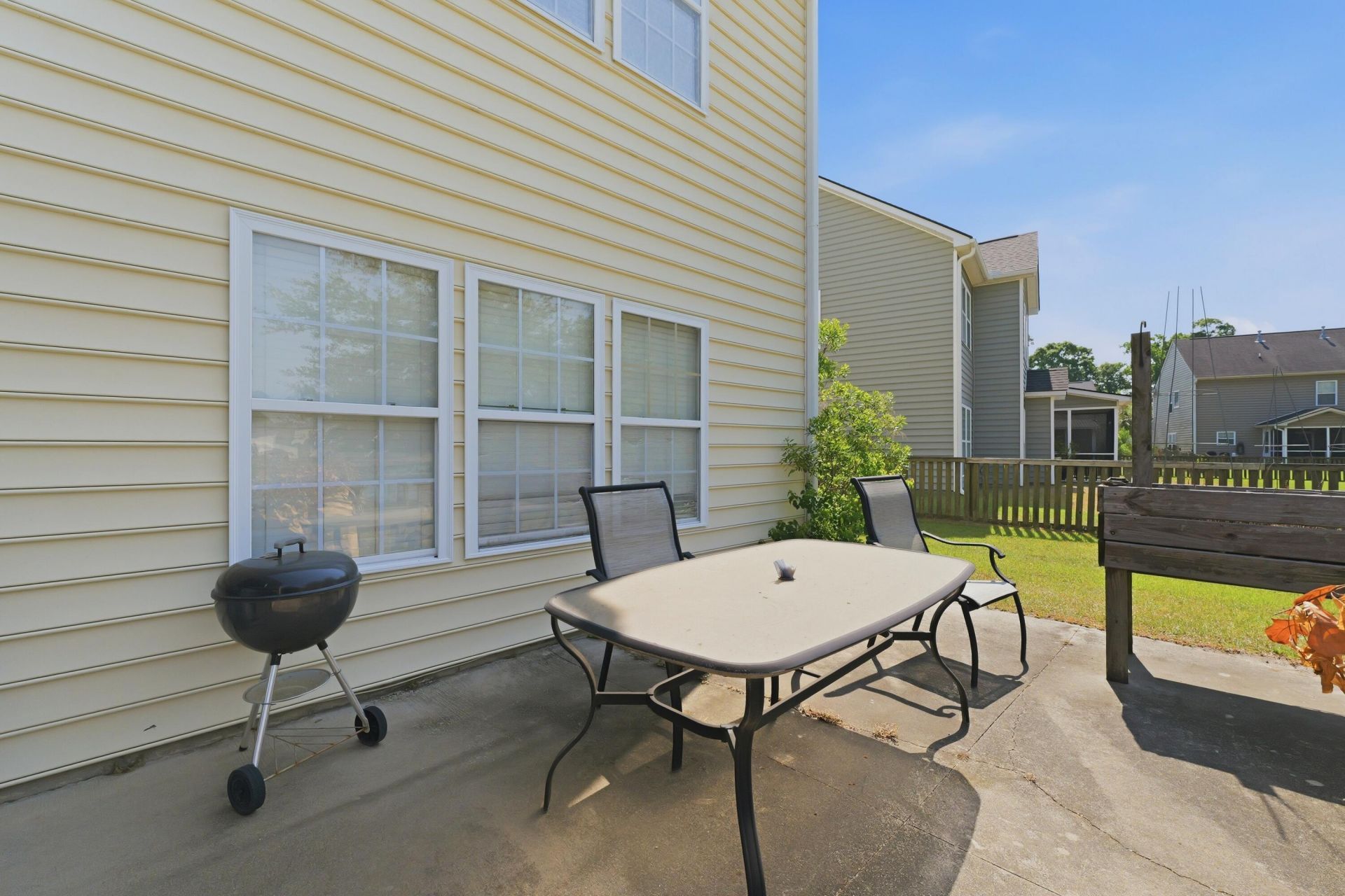 9652 Folklore Drive Photo 32