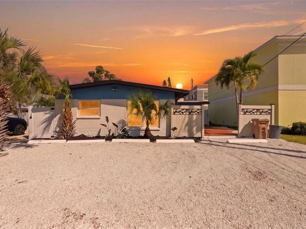 14906 N BAYSHORE DRIVE , MADEIRA BEACH, FL 33708