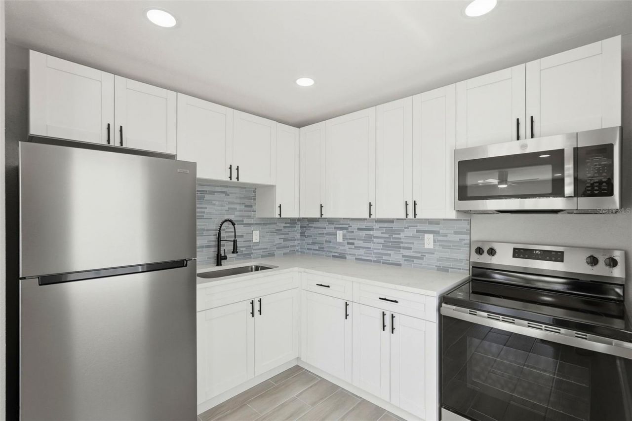 14906 N Bayshore Drive , Madeira Beach, FL 33708 Photo