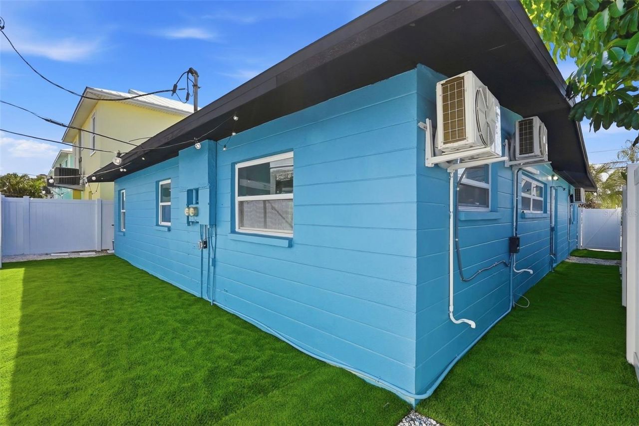 14906 N Bayshore Drive , Madeira Beach, FL 33708 Photo