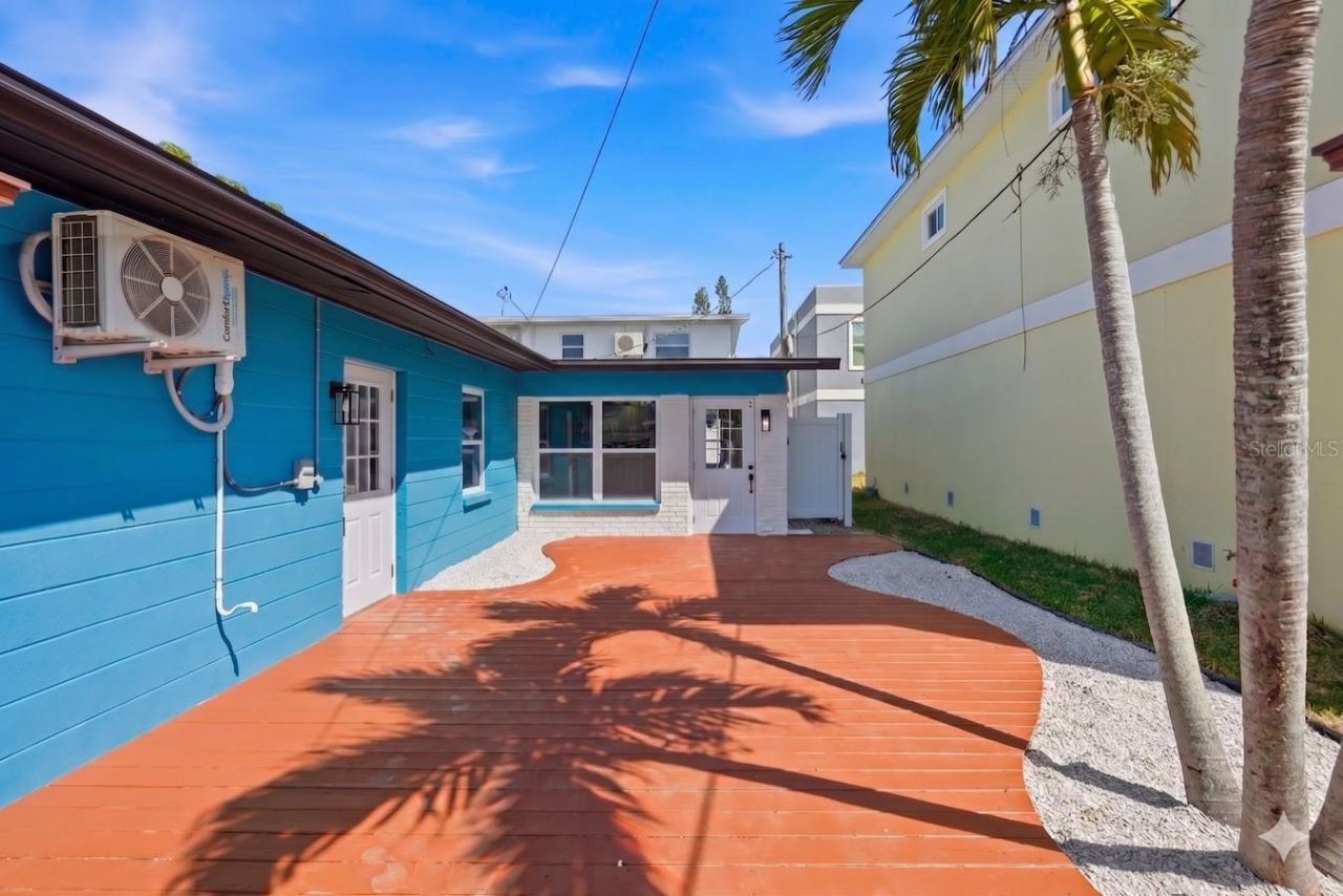 14906 N Bayshore Drive , Madeira Beach, FL 33708 Photo