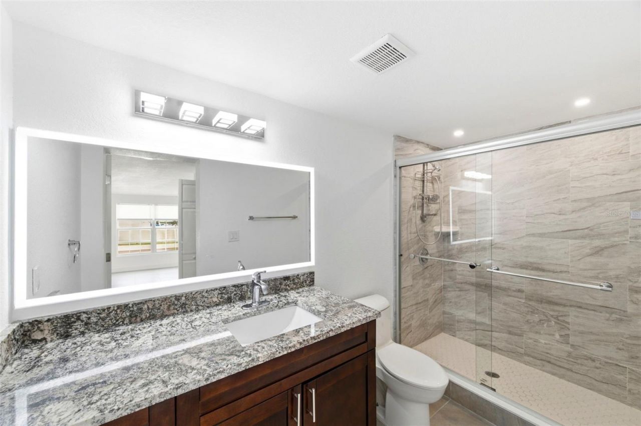 3325 W Shell Point Road , Ruskin, FL 33570 Photo
