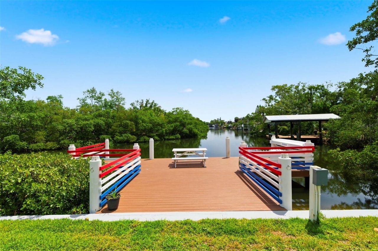 3325 W Shell Point Road , Ruskin, FL 33570 Photo