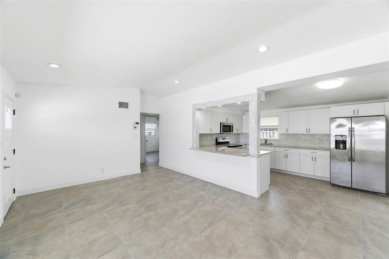 3325 W Shell Point Road , Ruskin, FL 33570 Photo