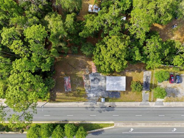 320 HIGHWAY 466 , LADY LAKE, FL 32159