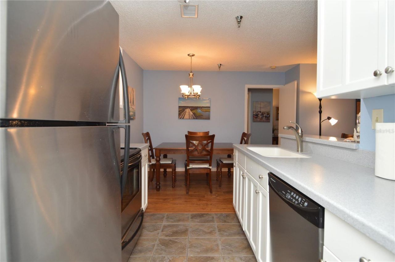 10263 Gandy Boulevard N, Unit 2403, Saint Petersburg, FL 33702 Photo
