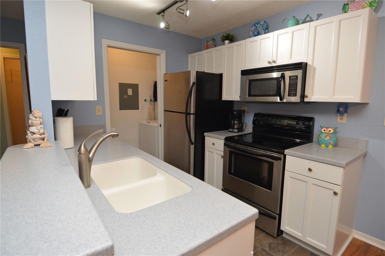 10263 Gandy Boulevard N, Unit 2403, Saint Petersburg, FL 33702 Photo