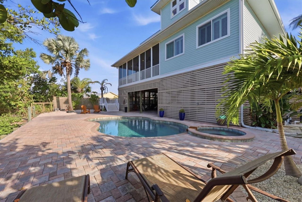 81 N Gulf Boulevard, Placida, FL 33946 Photo