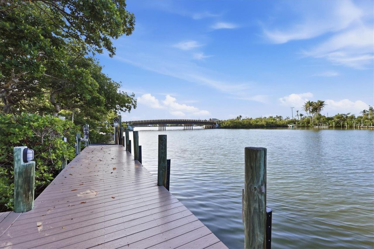 81 N Gulf Boulevard, Placida, FL 33946 Photo