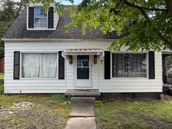 2859 Forest , Ashland, KY 41101