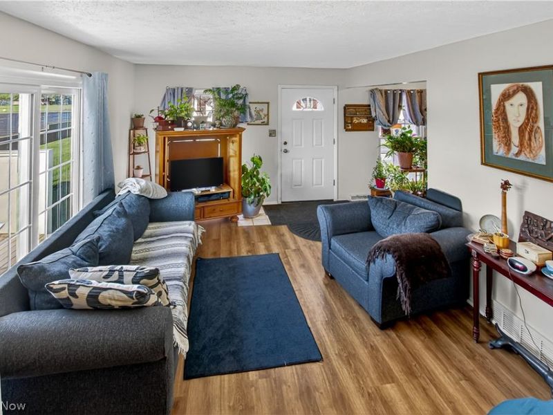 17522 Independence Court, Unit 3C, Brook Park, OH 44142 Photo 11