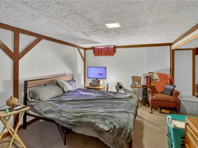 17522 Independence Court, Unit 3C, Brook Park, OH 44142 Photo 24