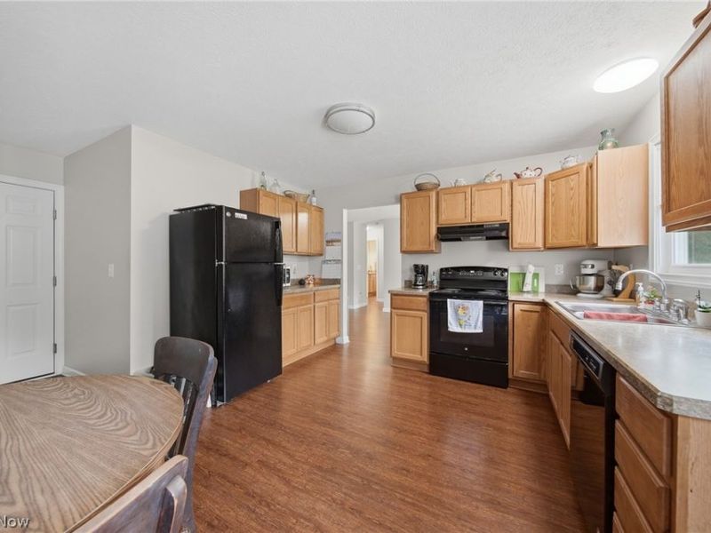 11318-11320 Mantua Center Road, Mantua, OH 44255 Photo 9