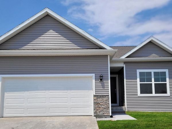 2533 E 50th Court, Des Moines, IA 50317