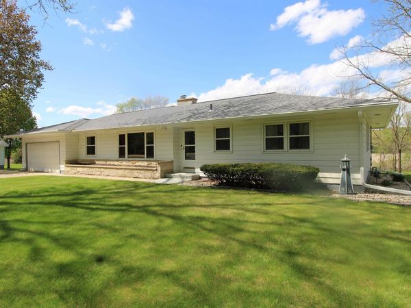 W8288 & W8292 Kent Road, Poynette, WI 53955