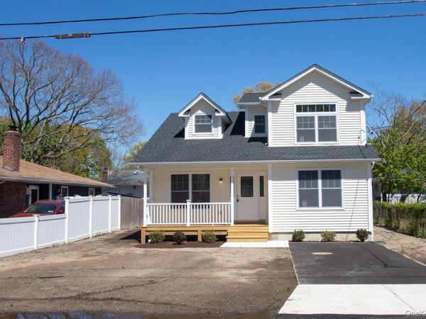 33 Dressel , Mastic, NY 11950