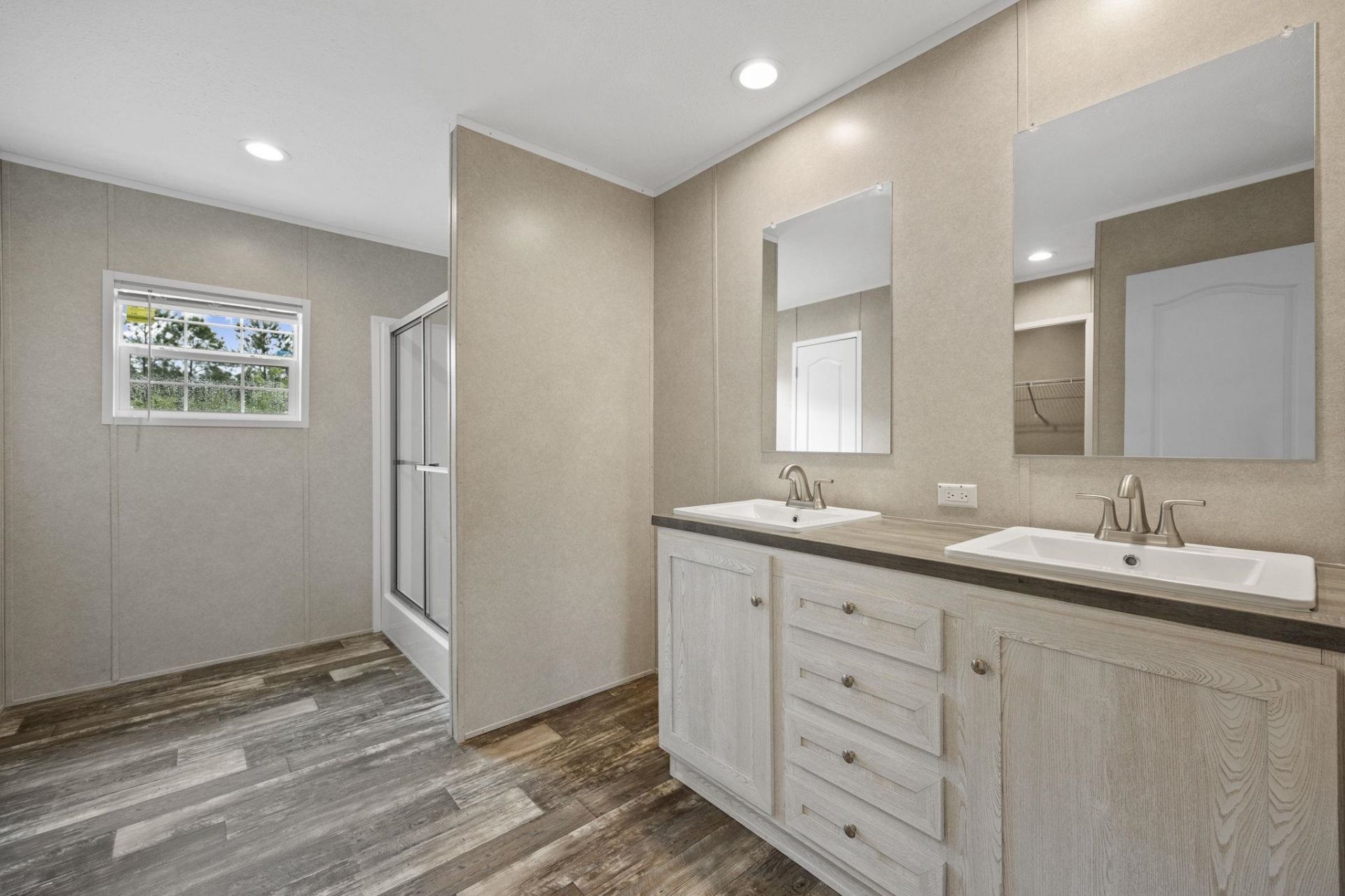 120 Lunar Ln Photo 18