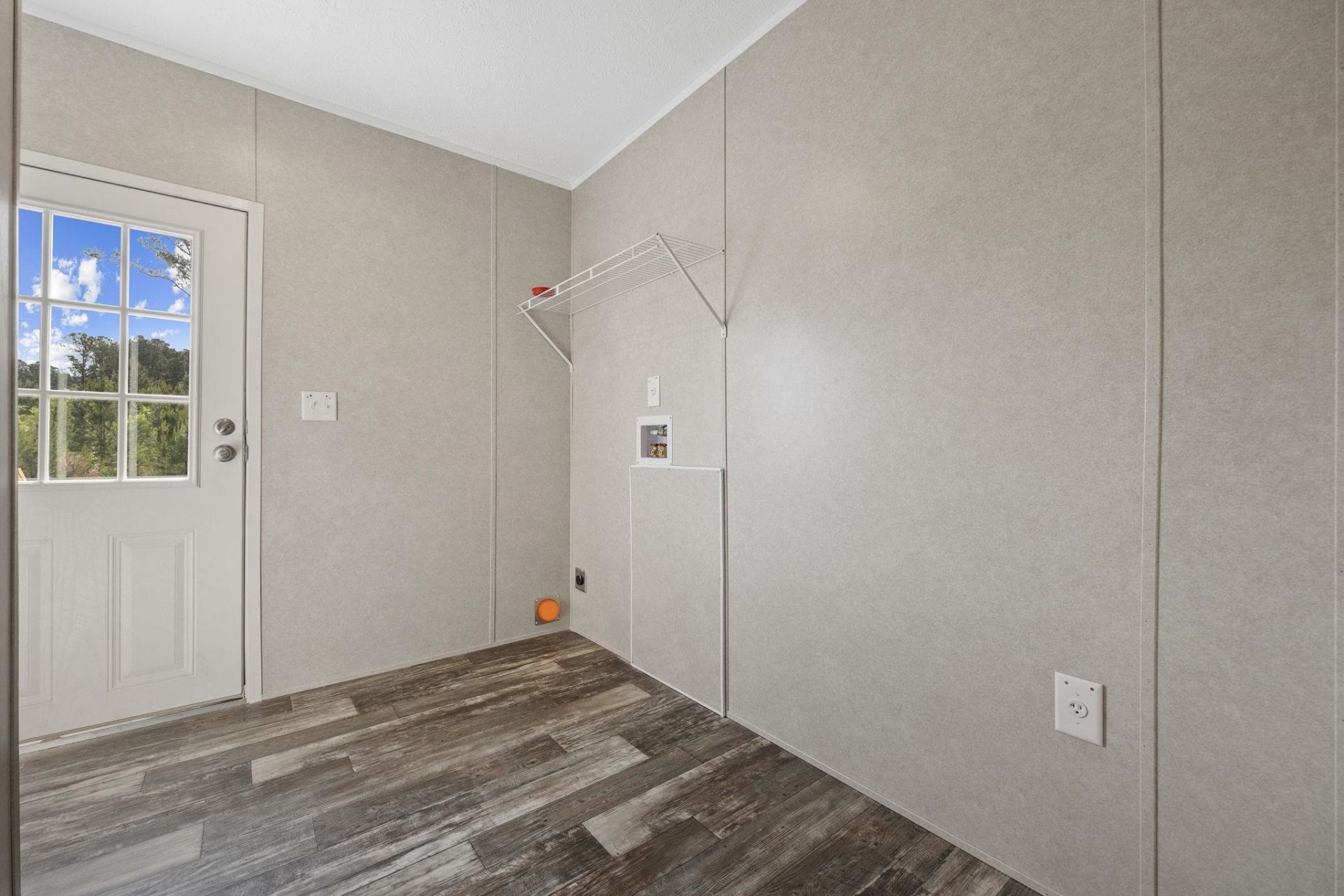 120 Lunar Ln Photo 23
