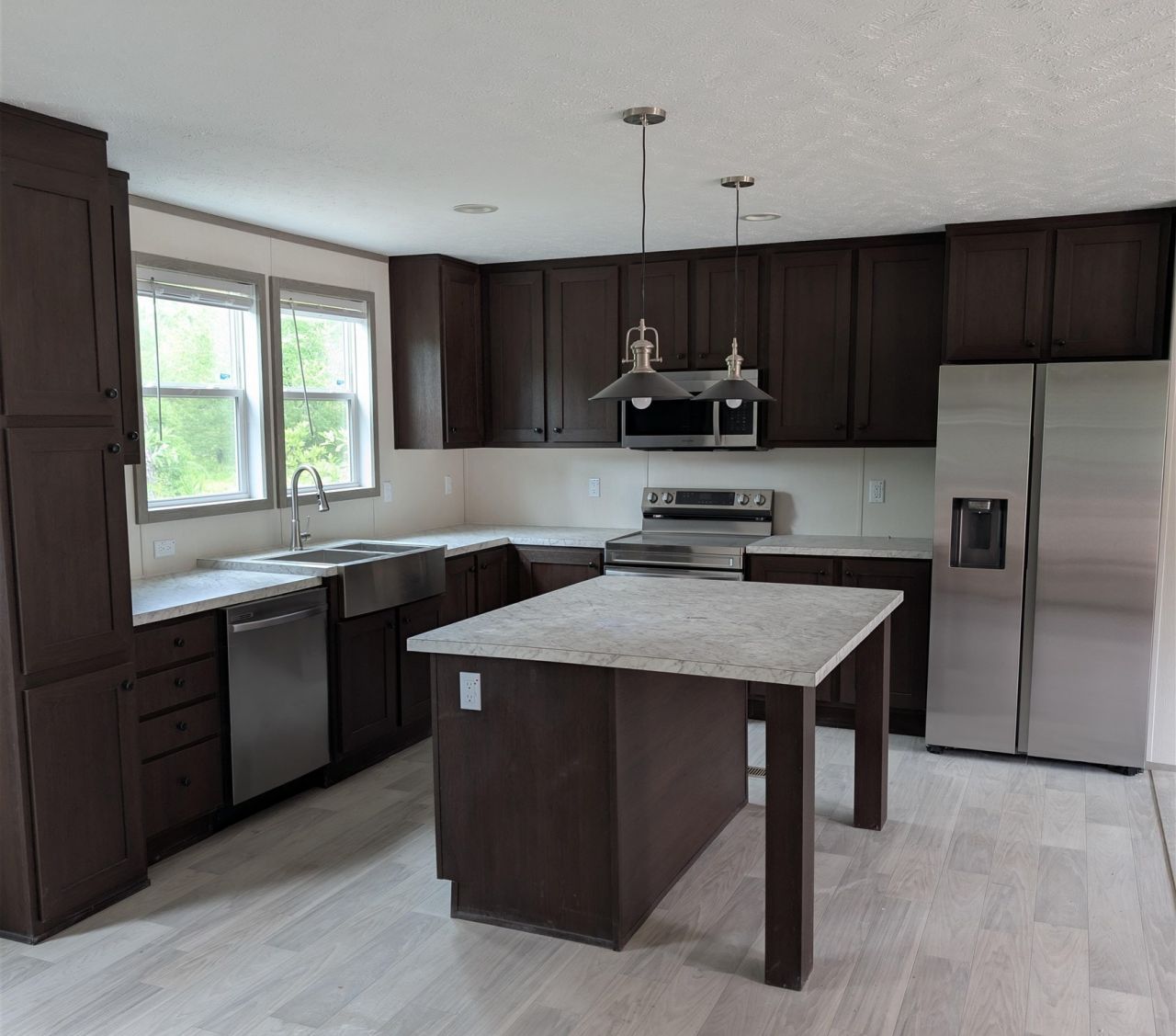 110 Lunar Ln Photo 4