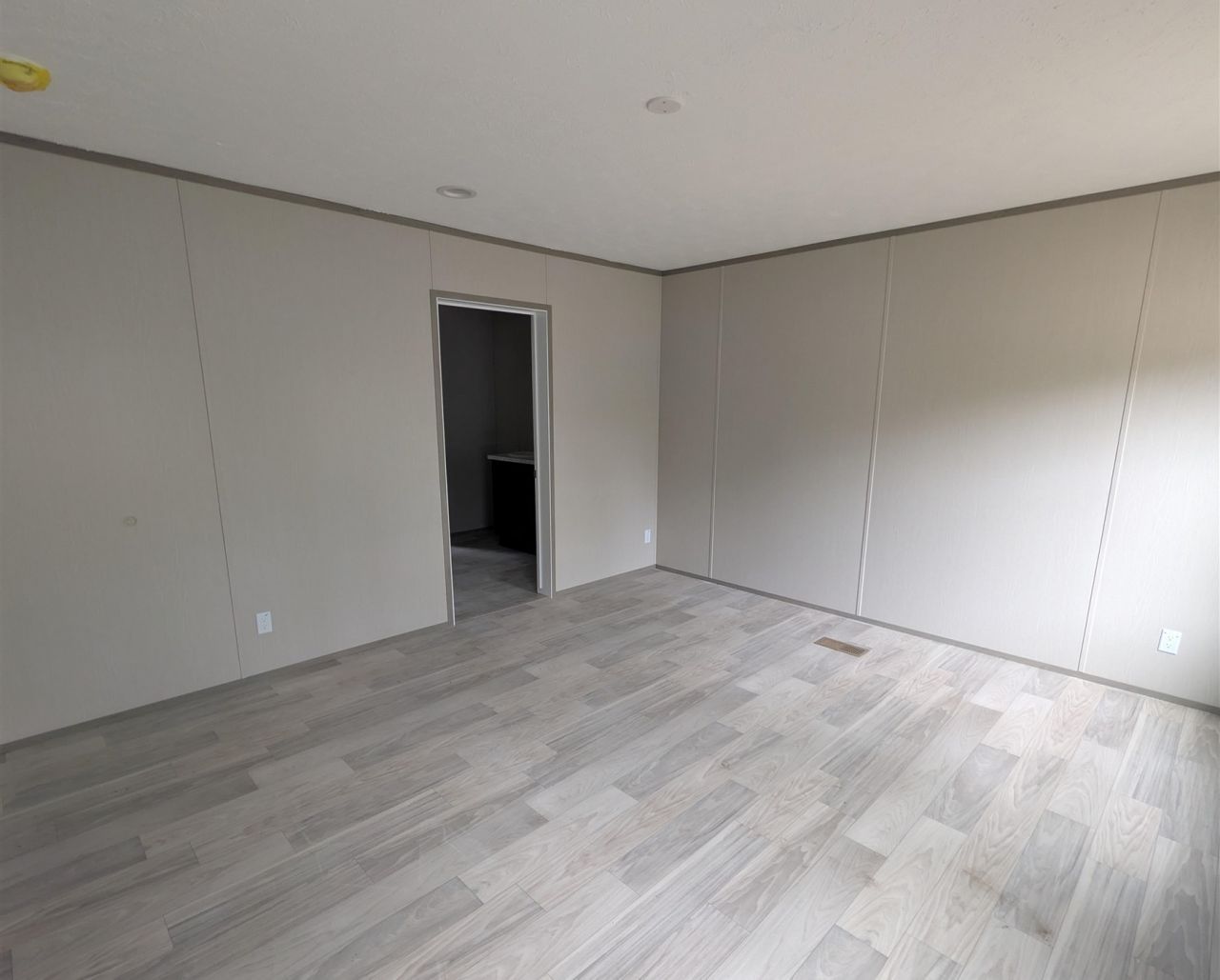 110 Lunar Ln Photo 7