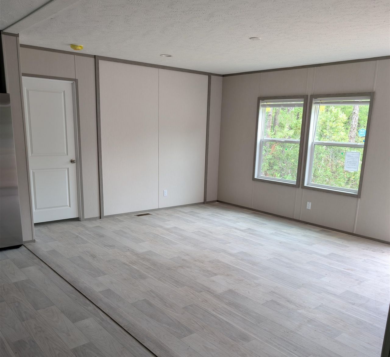 110 Lunar Ln Photo 8