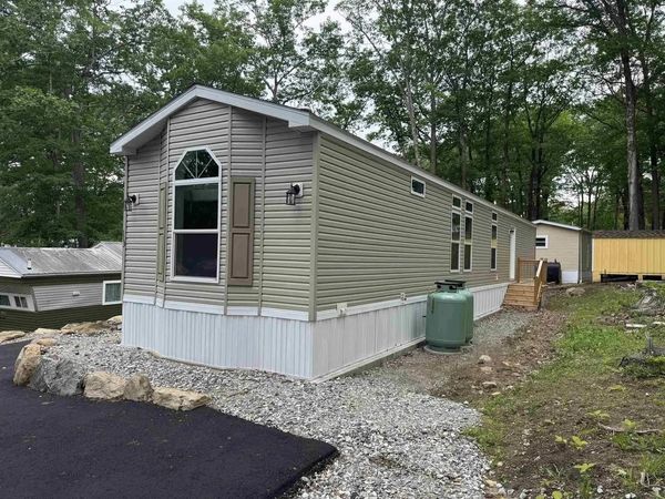 9 Sargents Place, Unit 113, Gilford, NH 03249