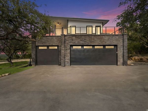 109 Pond View Ct, Spring Branch, TX 78070
